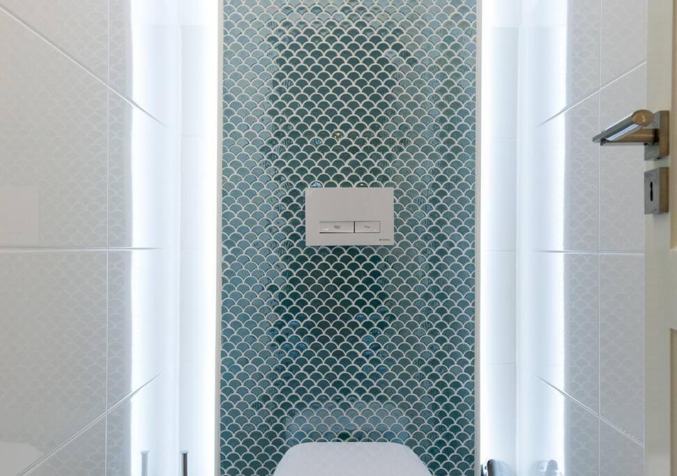 Lejlighed Grand & Luxurious In The Heart Of Budapest, 2br & 2bt Budapest