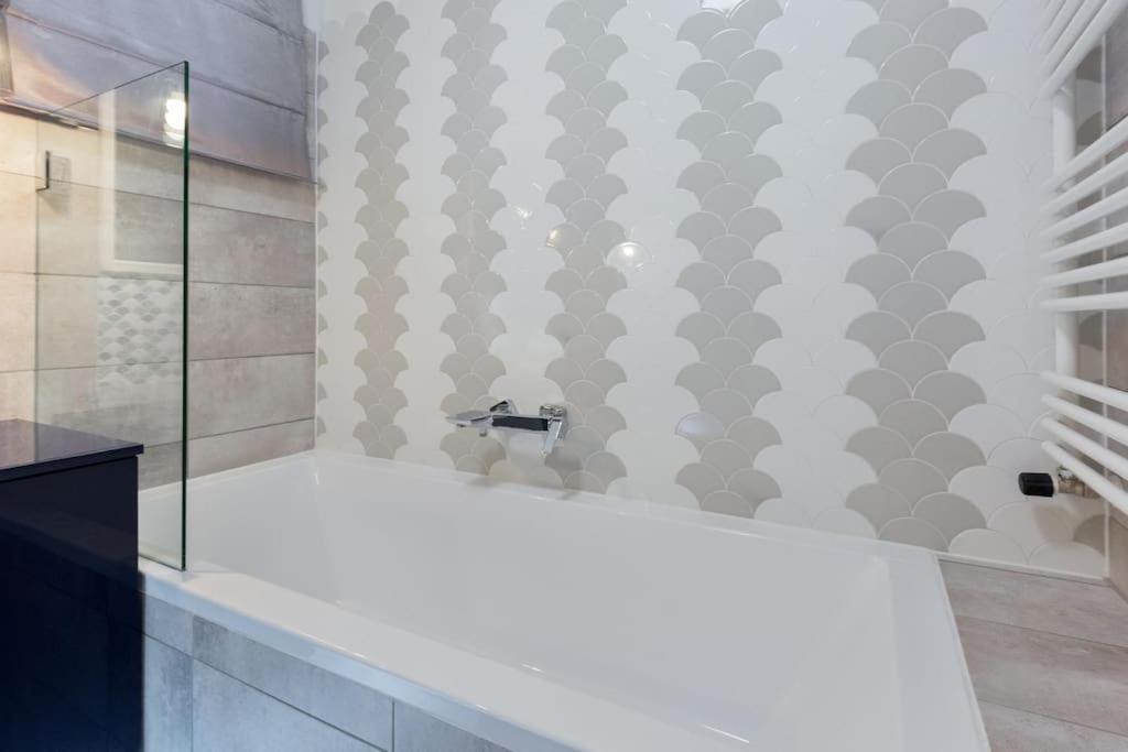 Appartement Grand & Luxurious In The Heart Of Budapest, 2br & 2bt