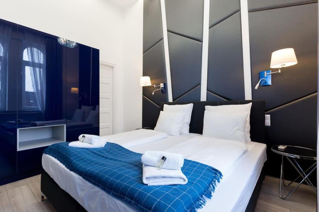 Grand & Luxurious In The Heart Of Budapest, 2br & 2bt Boedapest